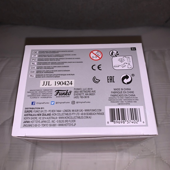 New in Box Vaulted 2019 Jim Henson With Ernie Target Exclusive Funko Pop - Picture 7 of 7